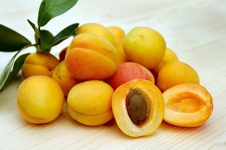 Apricot – a health food package