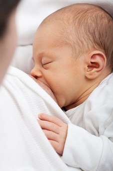 How to Breastfeed The Baby