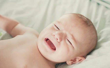 Understanding Symptoms of Colic in Infants