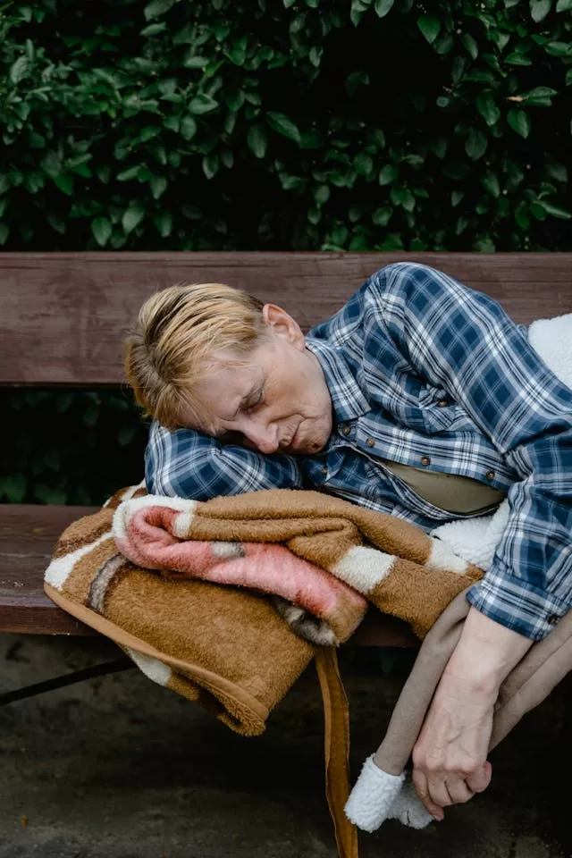 Sleep and Aging – Ways to Handle Age Related Sleep Issues