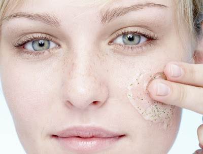 Types of Skin Exfoliation and Their Benefits