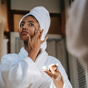 Effective Tips for Maintaining Sensitive Skin
