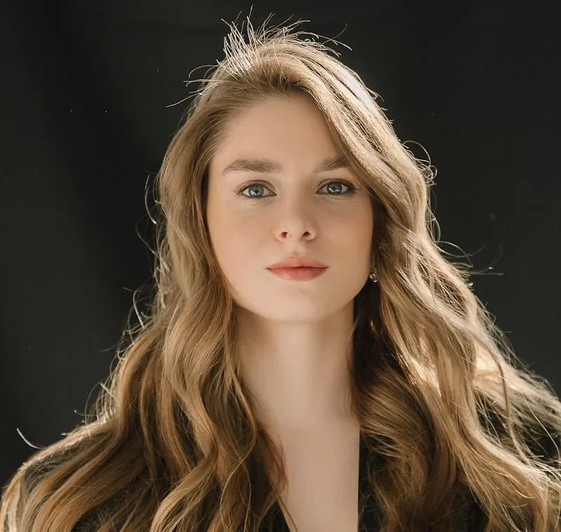 loose wavy hair for rainy season