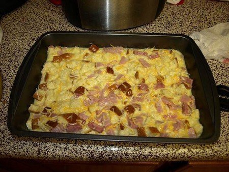 Ham and cheese brunch bake
