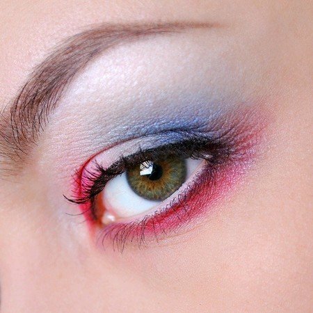 Eye make up