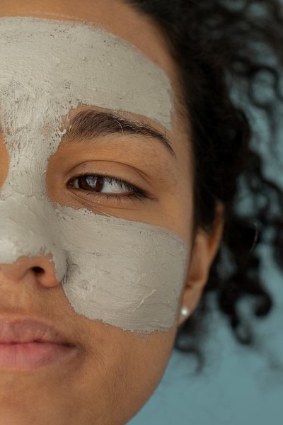 5 Natural Facial Bleach Recipes for Glowing Skin